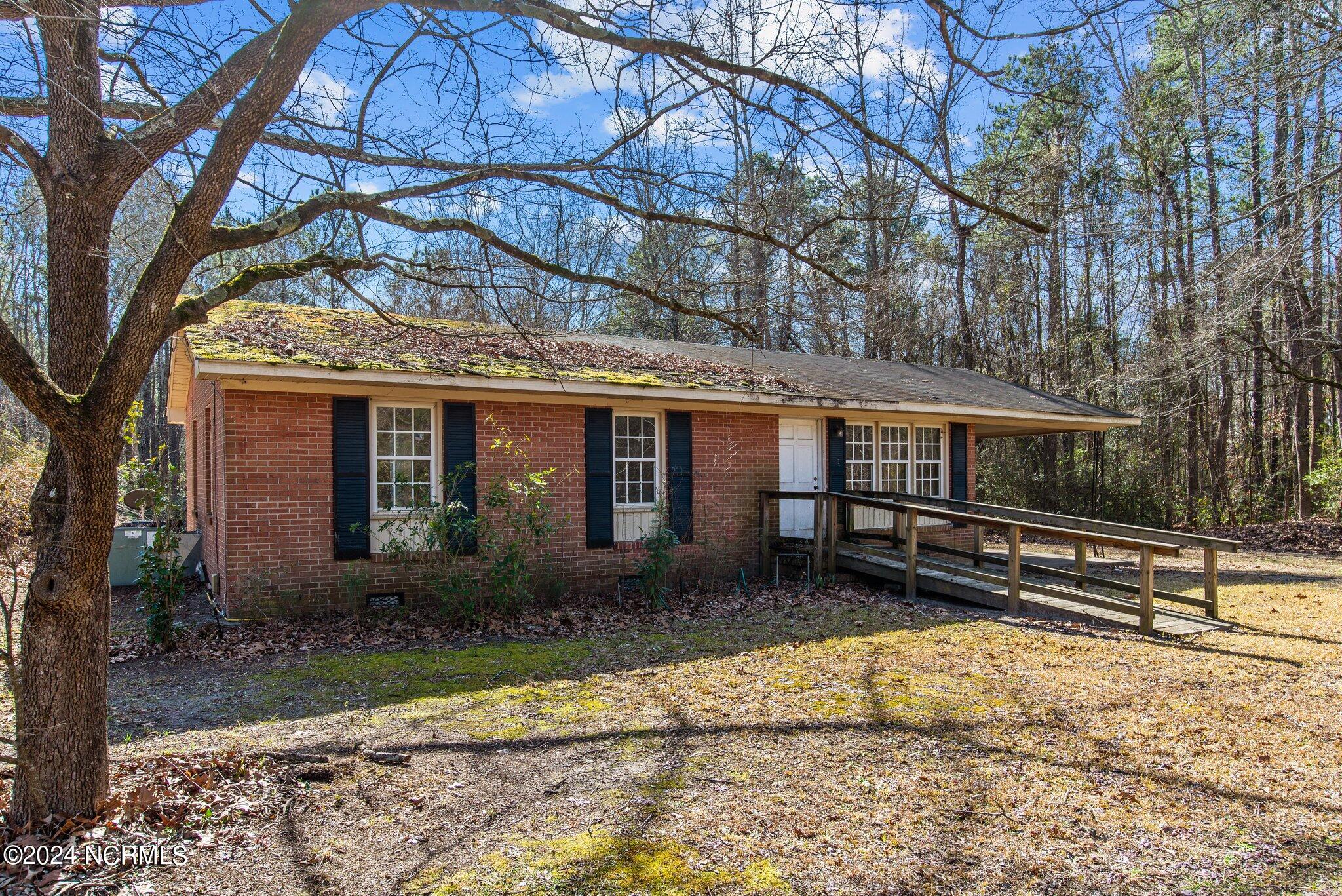 1561 Patterson Road Kinston, NC 28504 - Photo 33 of 38 33-web-or-mls-DSC_3699