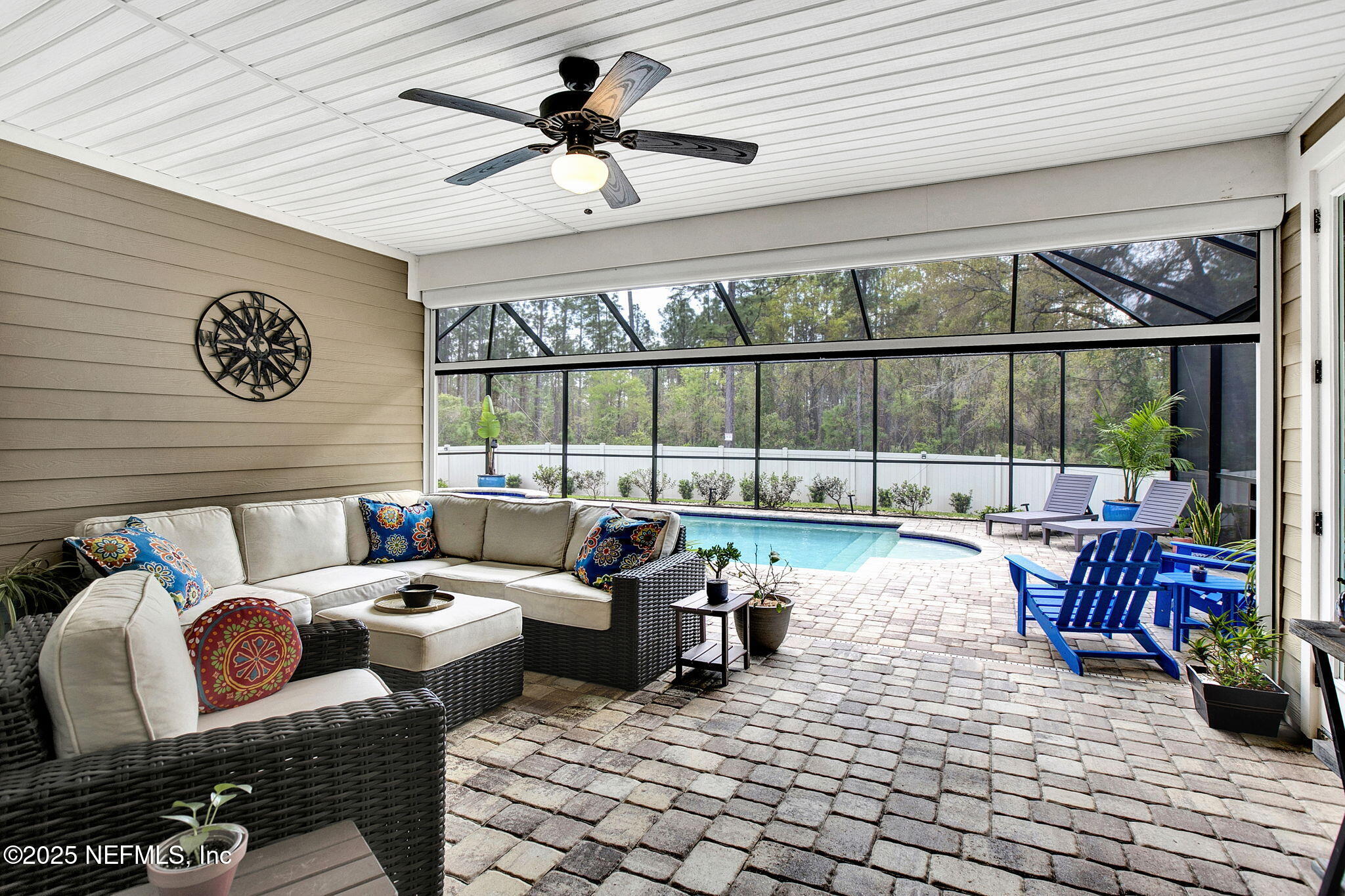 424 Willow Lake Drive St. Augustine, FL 32092 - Photo 31 of 52 a living room with furniture