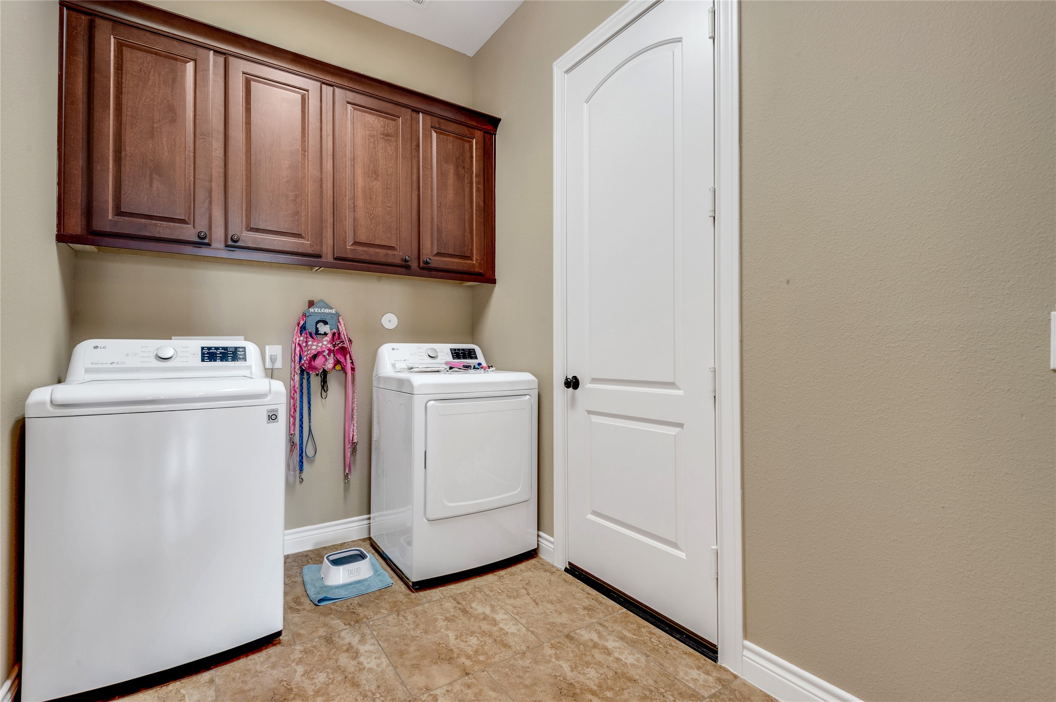 6119 Lofty Lane Spring, TX 77379 - Photo 27 of 40 No wash day blues here! Plenty of storage.