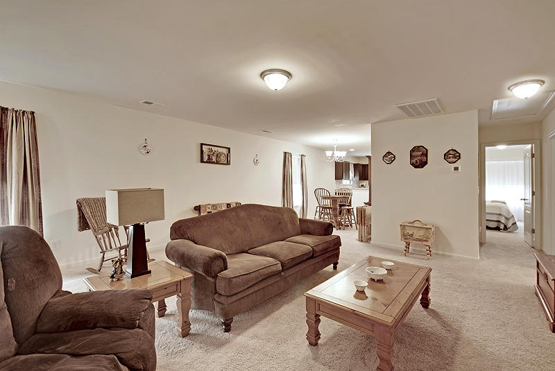 114 Brittondale Road Summerville, SC 29485 - Photo 6 of 22 DSC_0654_DSC_0660-copy