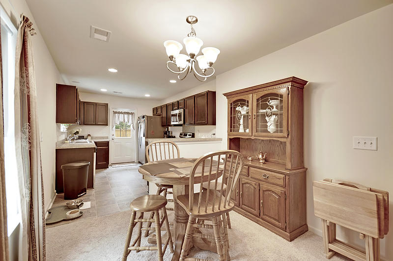 114 Brittondale Road Summerville, SC 29485 - Photo 8 of 22 DSC_0679_DSC_0685-copy