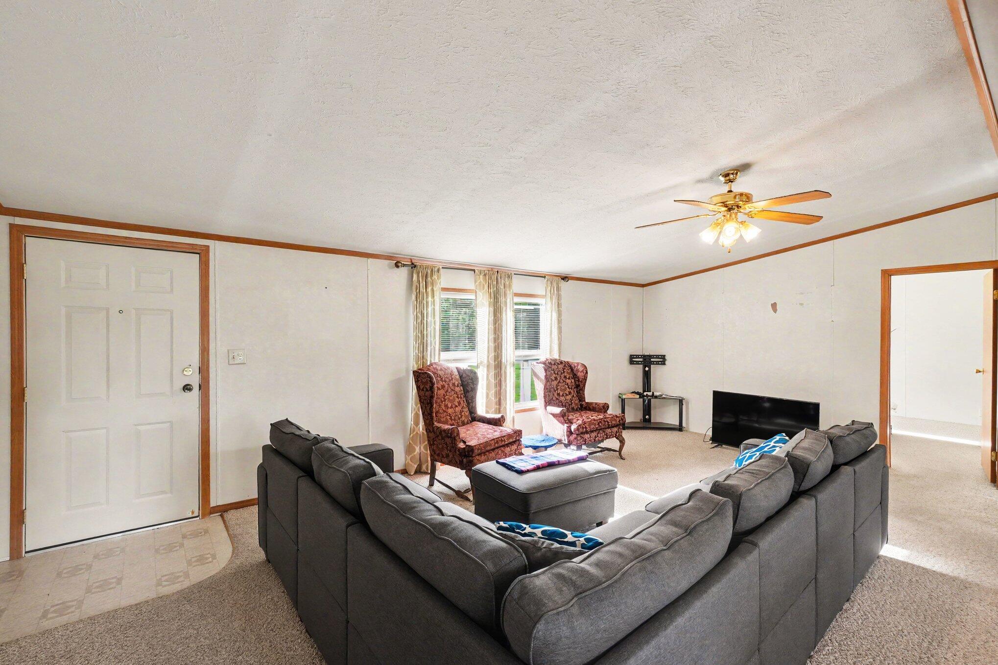 2060 Augusta-Minerva Road Augusta, KY 41002 - Photo 5 of 23 005_file_2716