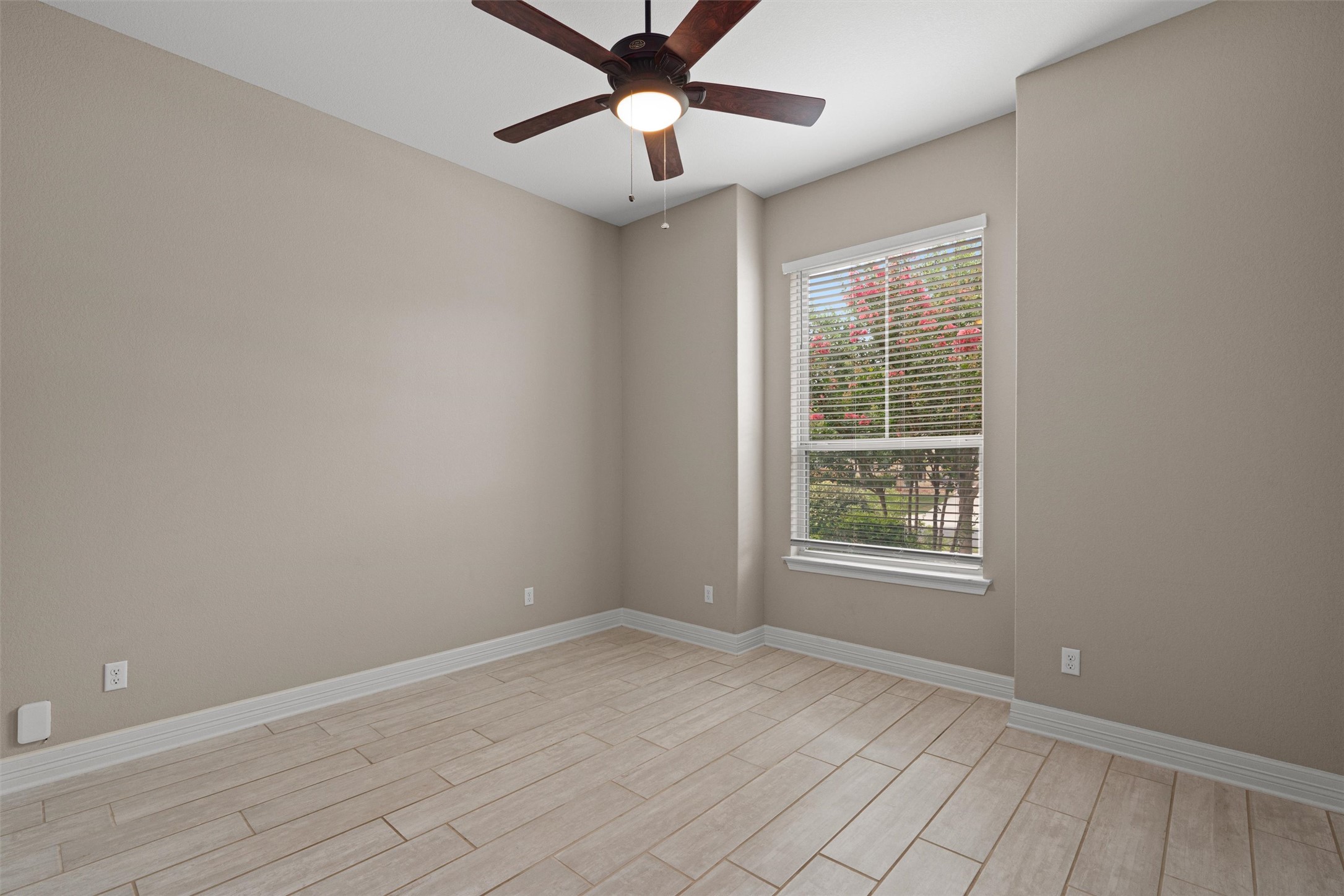 608 Muster Bend Georgetown, TX 78626 - Photo 21 of 40