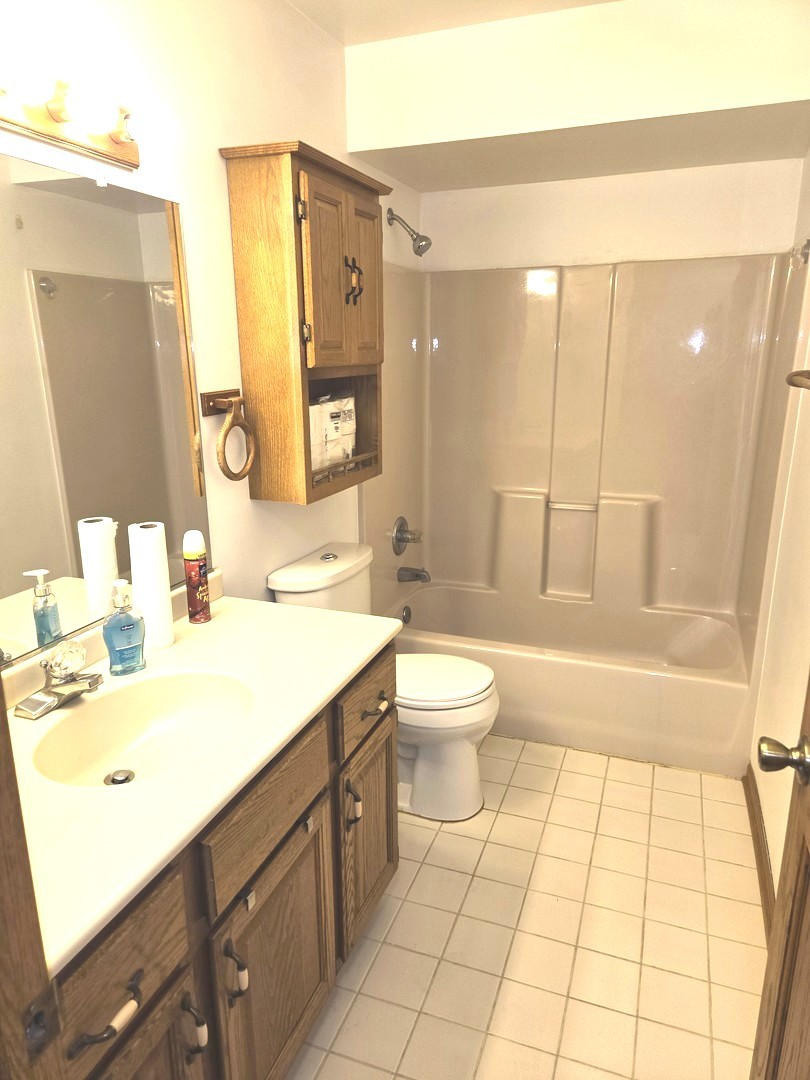 1988 South Chana Road Chana, IL 61015 - Photo 11 of 41 Gallery Image 11