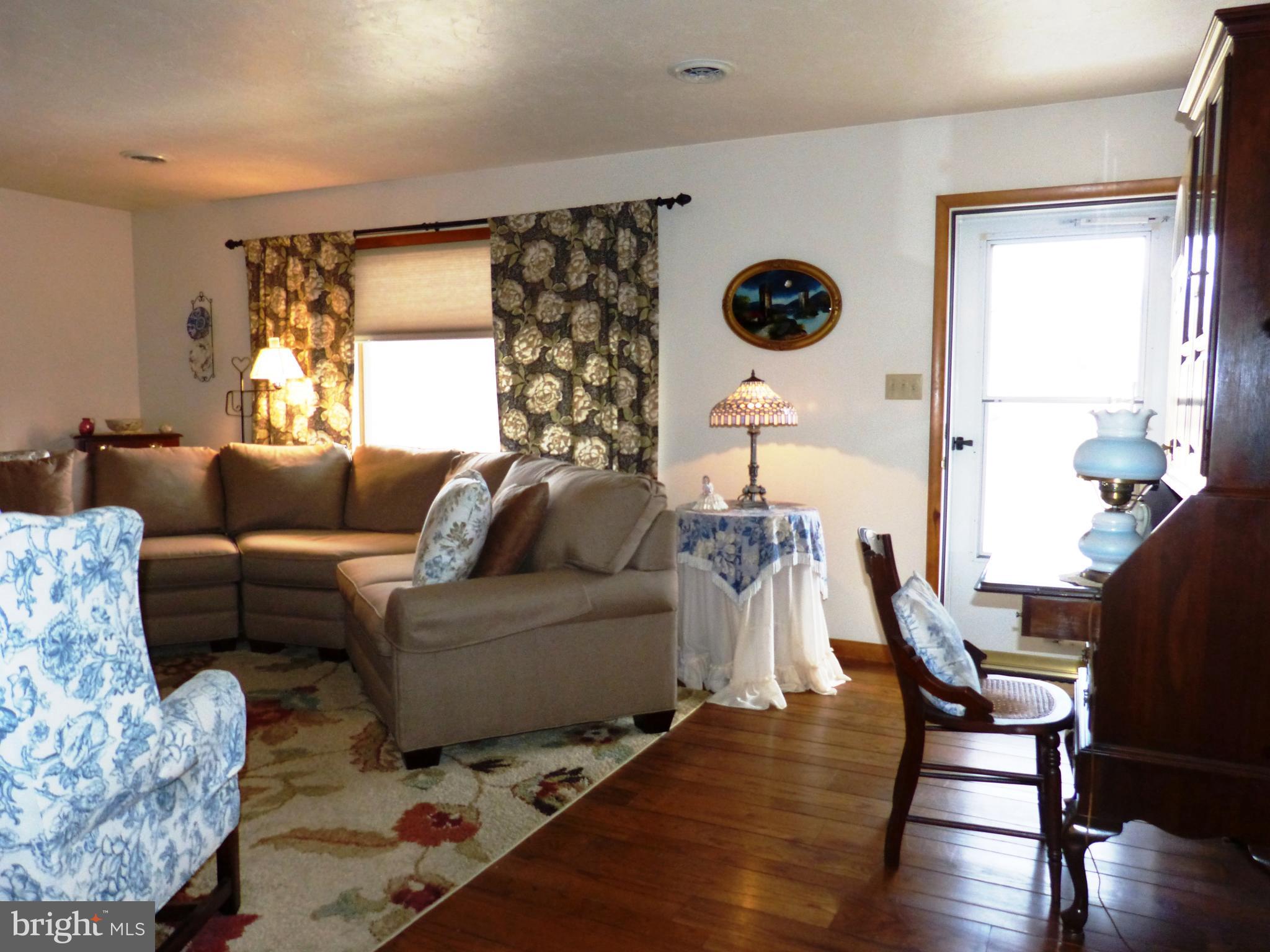 2951 Ridgeview Road Dallastown, PA 17313 - Photo 5 of 63