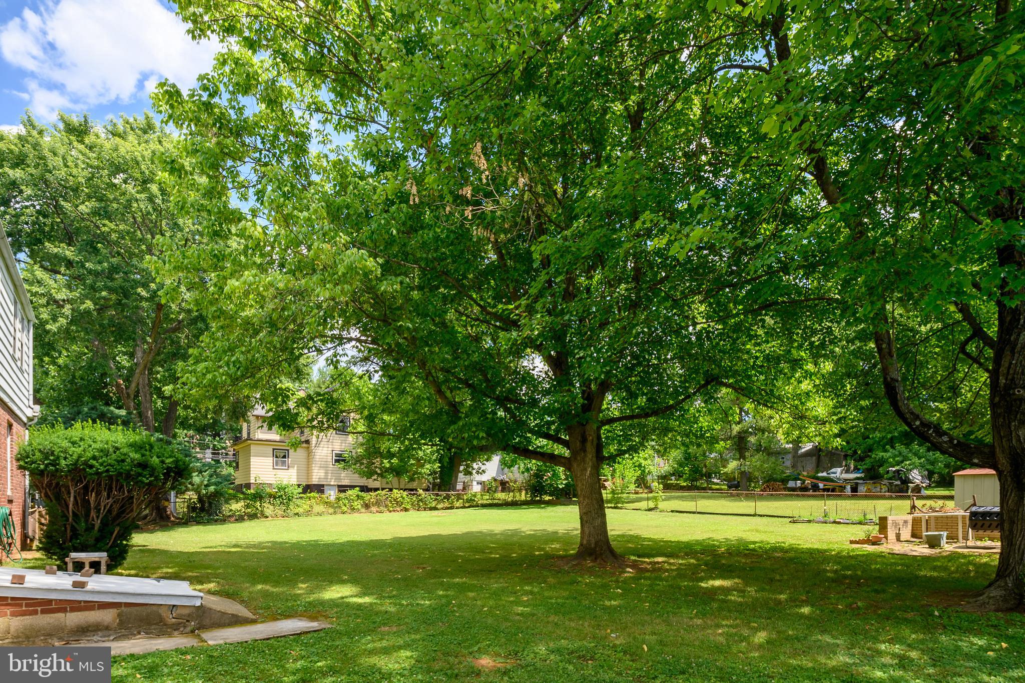 211 Hillendale Avenue Baltimore, MD 21227 - Photo 37 of 38 Backyard (alt view)