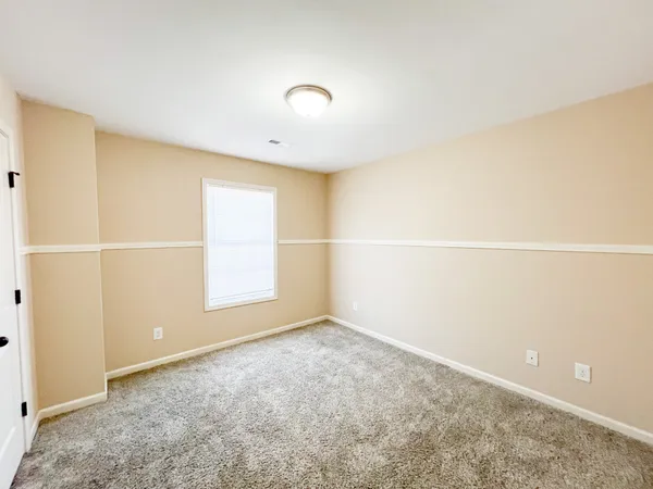 $995 | 2276 McCormick Lane, Unit B, Clarksville, TN 37040