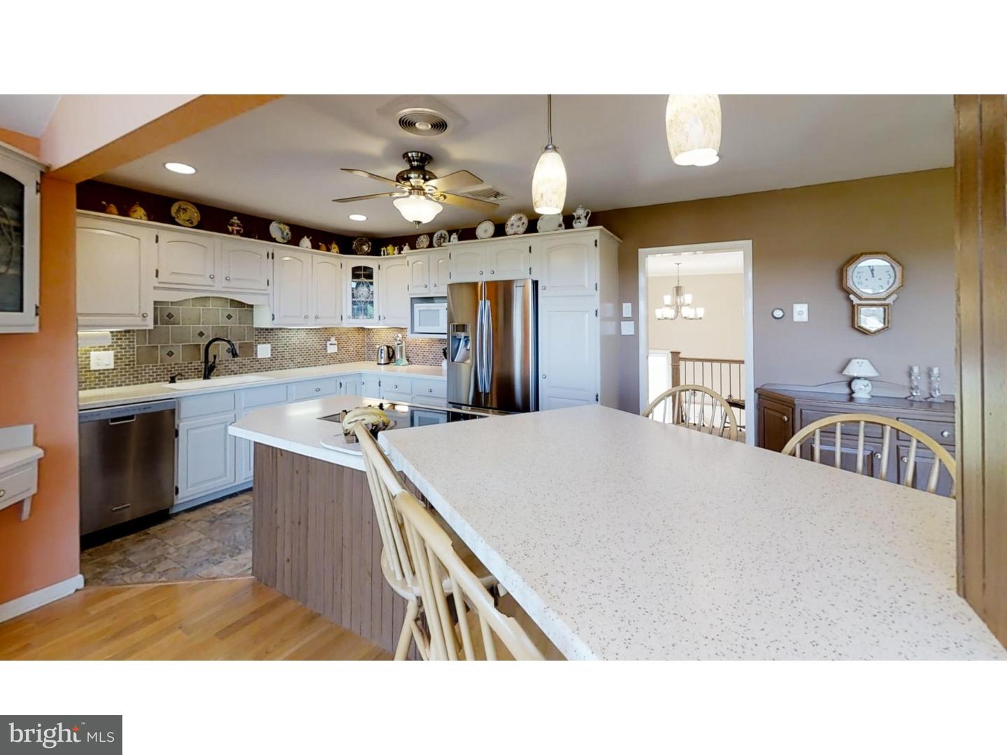 581 Godshall Road Telford, PA 18969 - Photo 4 of 25 Kitchen