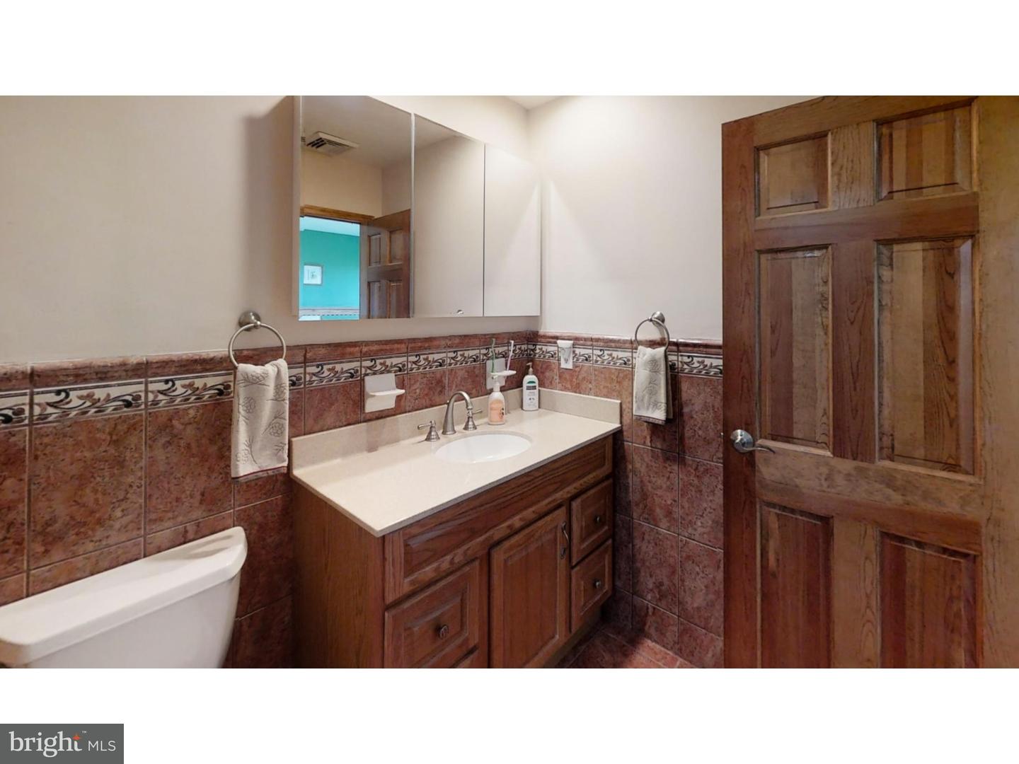 581 Godshall Road Telford, PA 18969 - Photo 9 of 25 Master Bathroom