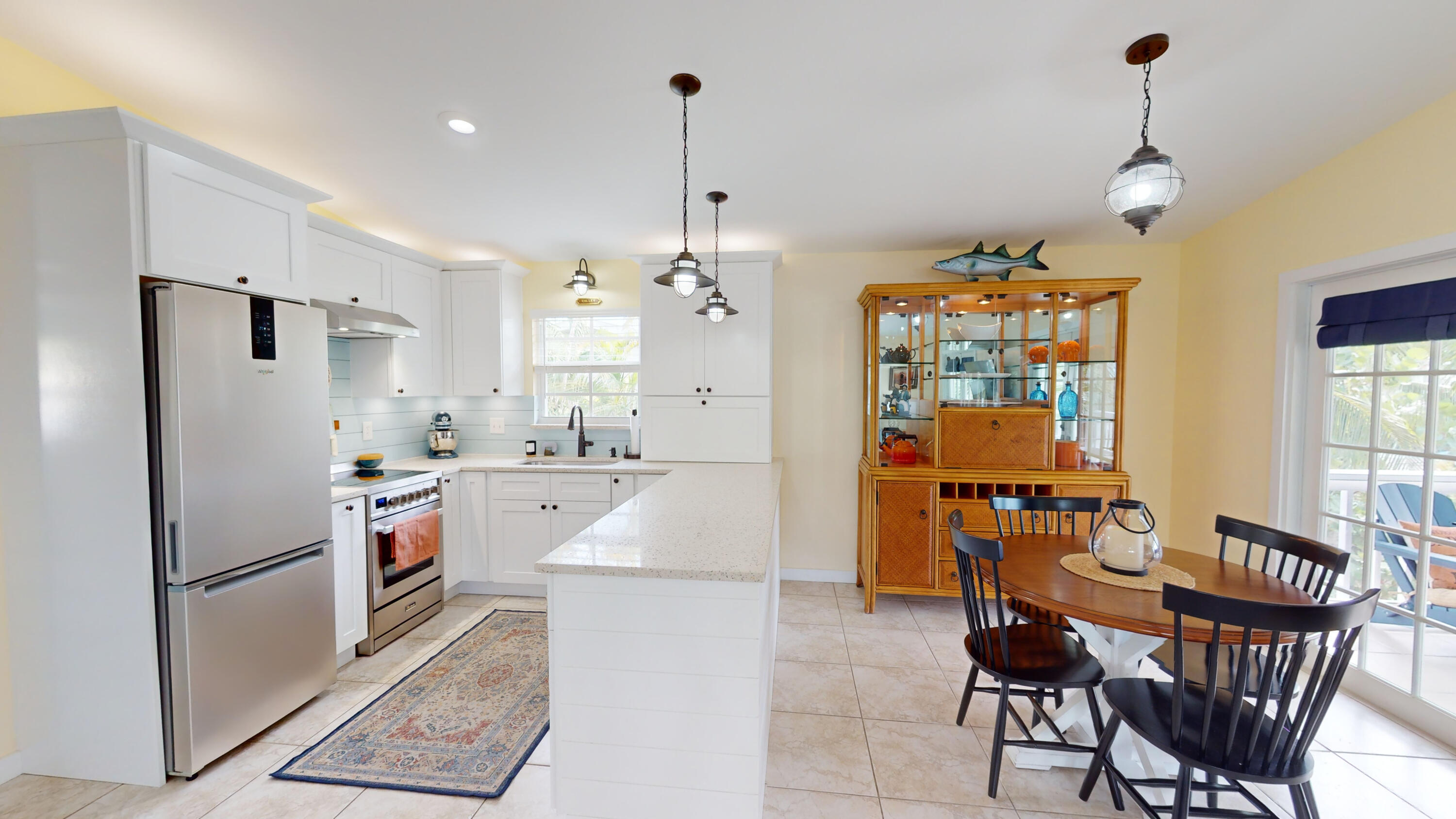 376 Blackbeard Road Summerland Key, FL 33042 - Photo 12 of 37 Kitchen Dining