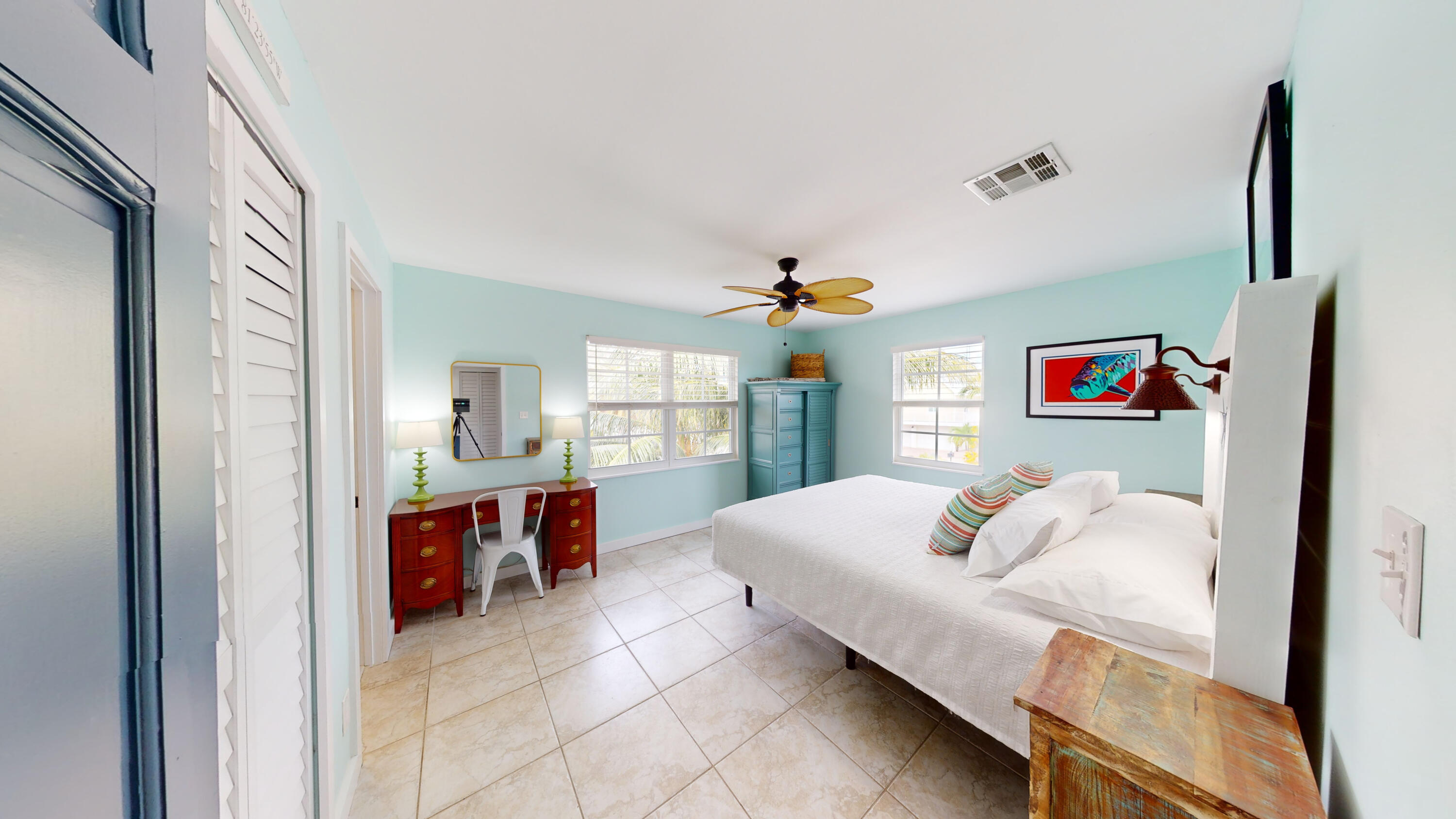 376 Blackbeard Road Summerland Key, FL 33042 - Photo 16 of 37 Master Bedroom