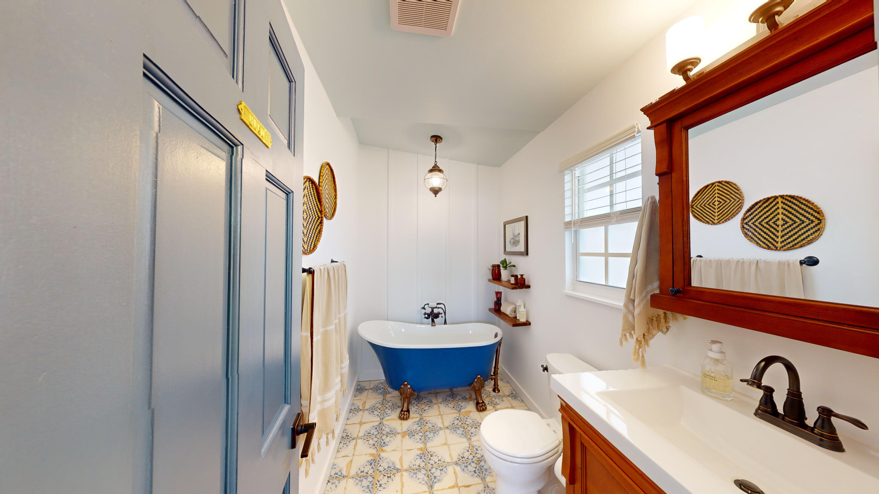 376 Blackbeard Road Summerland Key, FL 33042 - Photo 21 of 37 Master Bath