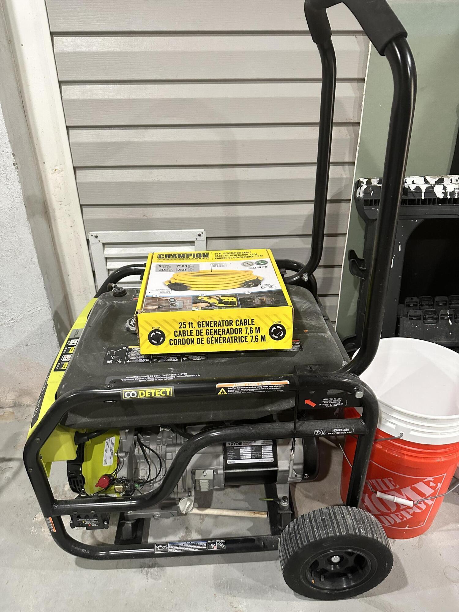 376 Blackbeard Road Summerland Key, FL 33042 - Photo 36 of 37 6500 Watt Generator