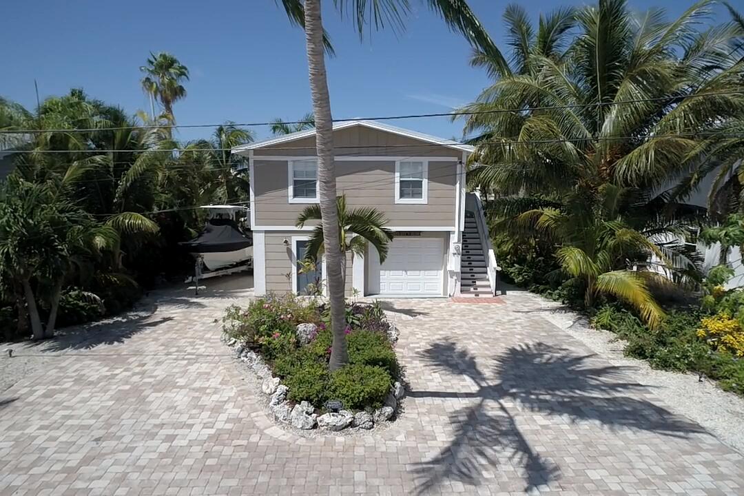 Paver driveway and room for boat too