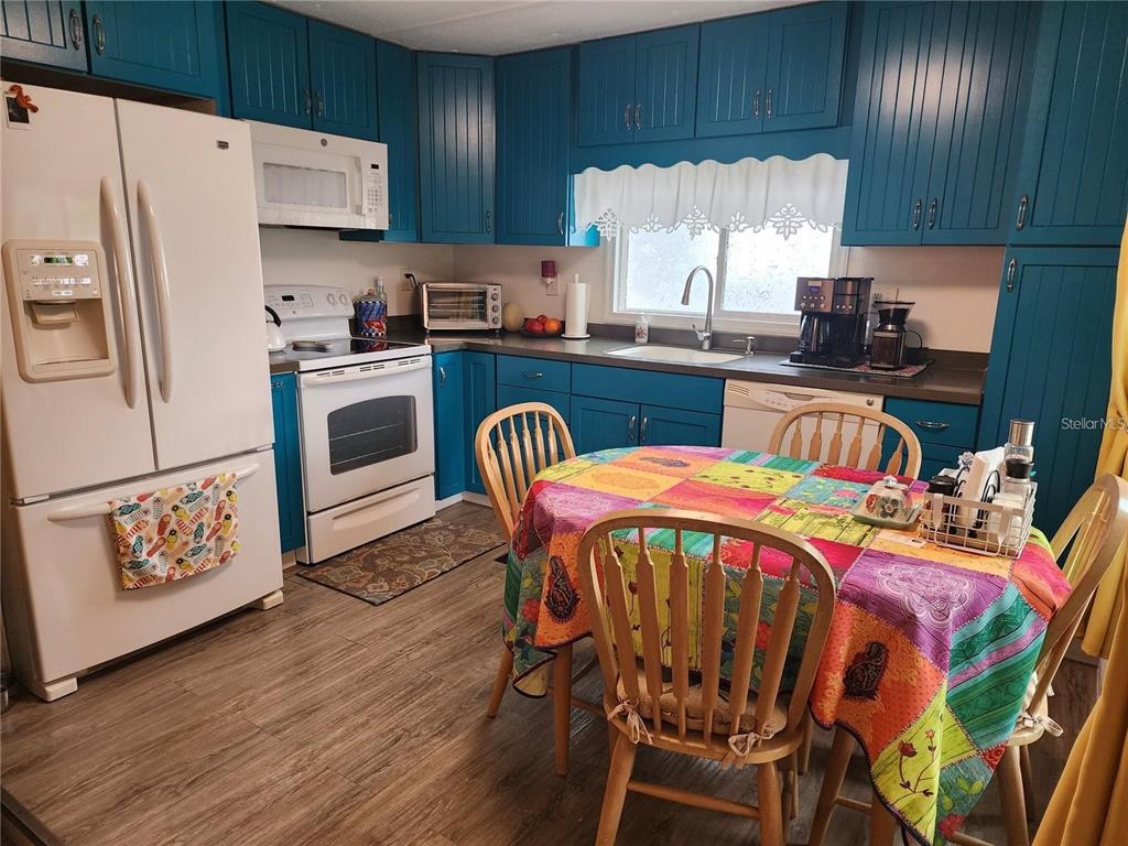 1800 Englewood Road, Unit 159 Englewood, FL 34223 - Photo 3 of 23