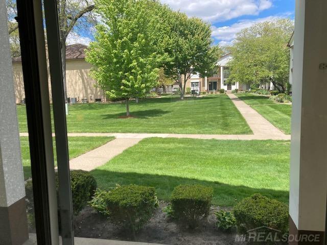 29217 Hayes Road, Unit 2 Warren, MI 48088 - Photo 20 of 26