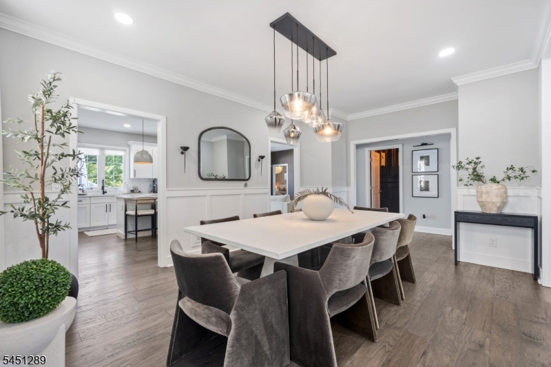 311 Martin Road Union, NJ 07083 - Photo 4 of 49 Gallery Image 4