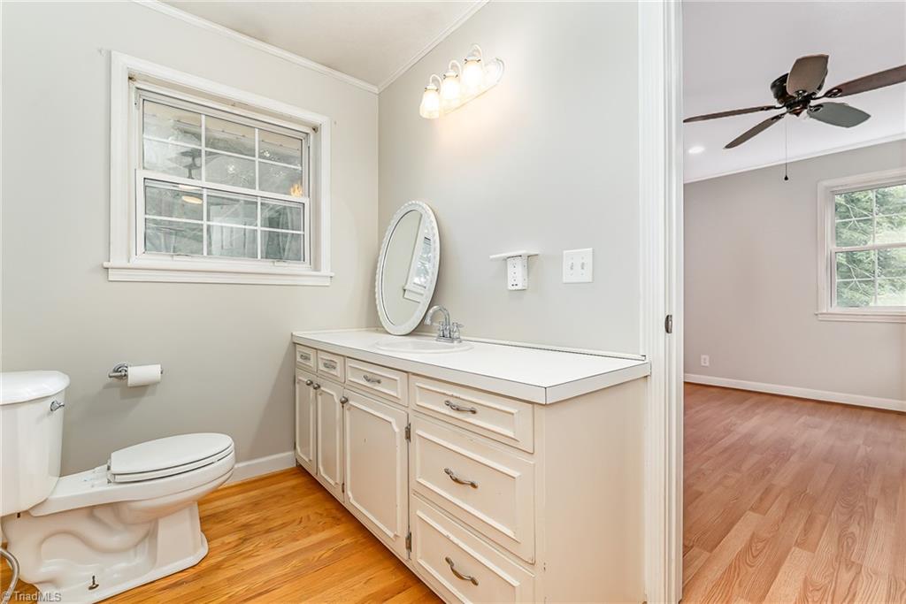 310 Tesh Road Clemmons, NC 27012 - Photo 14 of 50 Primary Bathroom