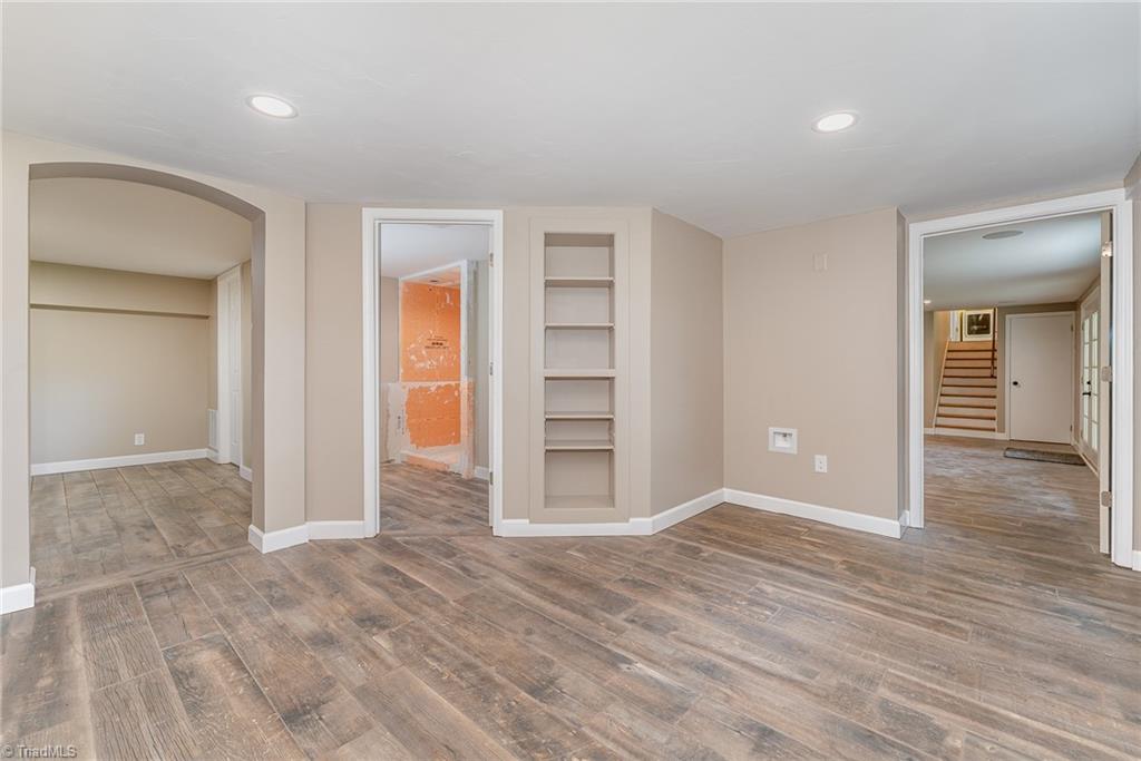 310 Tesh Road Clemmons, NC 27012 - Photo 28 of 50 Basement sitting Area