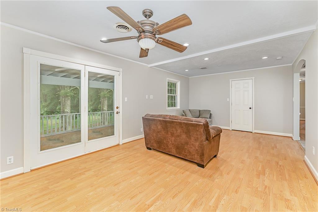 310 Tesh Road Clemmons, NC 27012 - Photo 9 of 50 Dining/Den