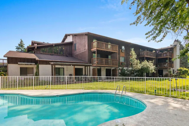 $167,900 | 2686 Humboldt Road, Unit 1, Green Bay, WI 54311