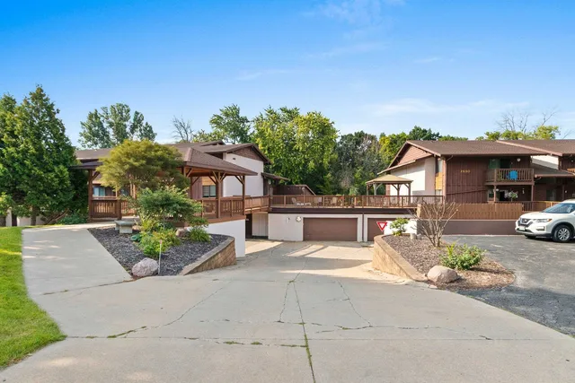 $159,900 | 2686 Humboldt Road, Unit 1, Green Bay, WI 54311