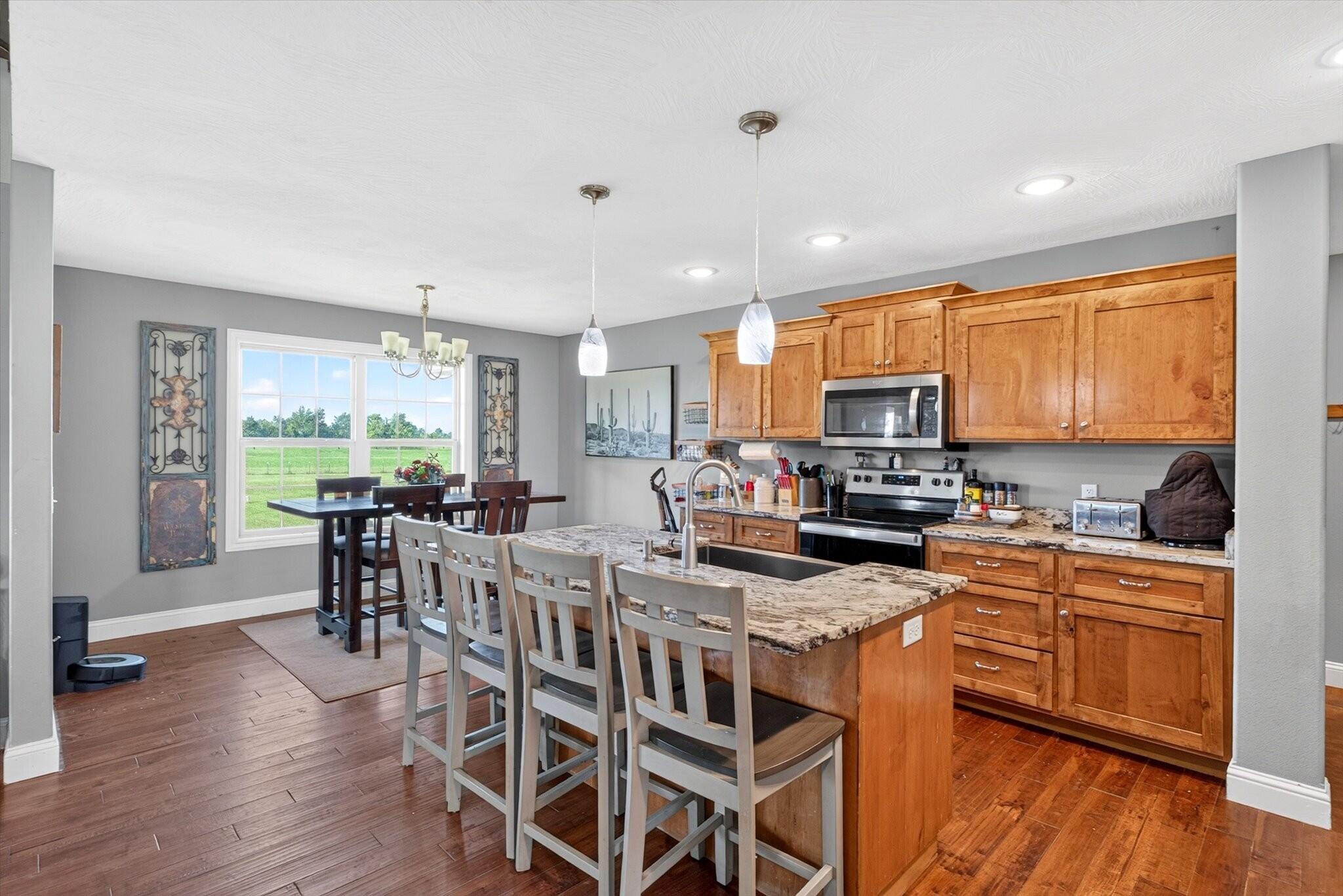 206 Maria Road Clever, MO 65631 - Photo 3 of 33 12-11