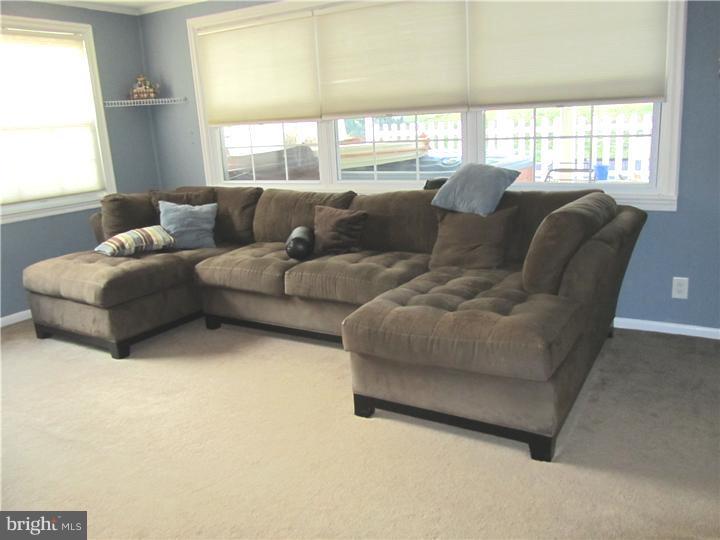 125 Wetherill Road Cheltenham, PA 19012 - Photo 12 of 25 Family Room
