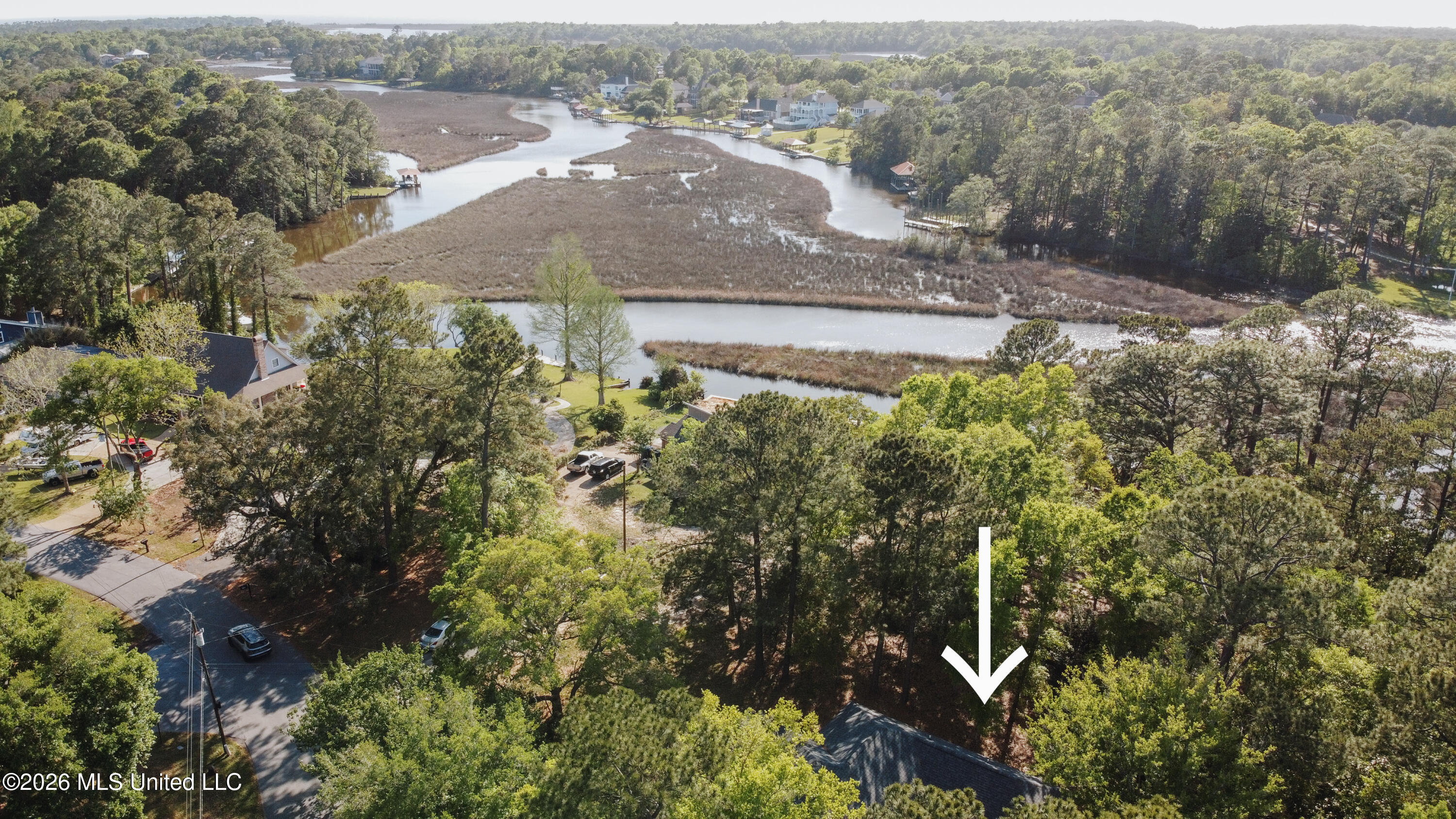 9300 Ridgeview Drive Ocean Springs, MS 39564 - Photo 6 of 54 9300 Ridgeview Drive 2