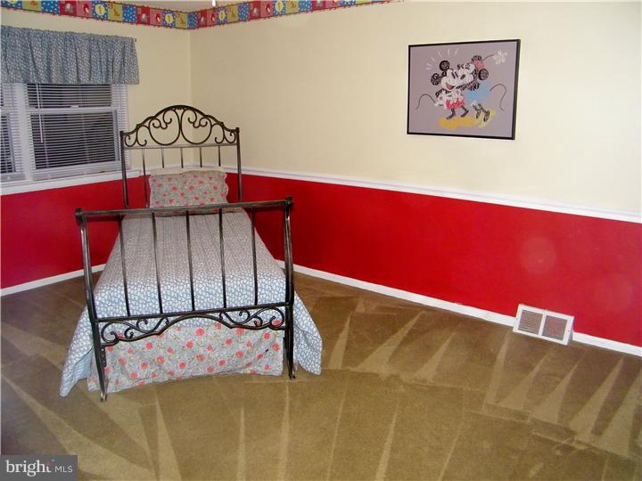 12110 Medford Road Philadelphia, PA 19154 - Photo 14 of 21 Bedroom 2