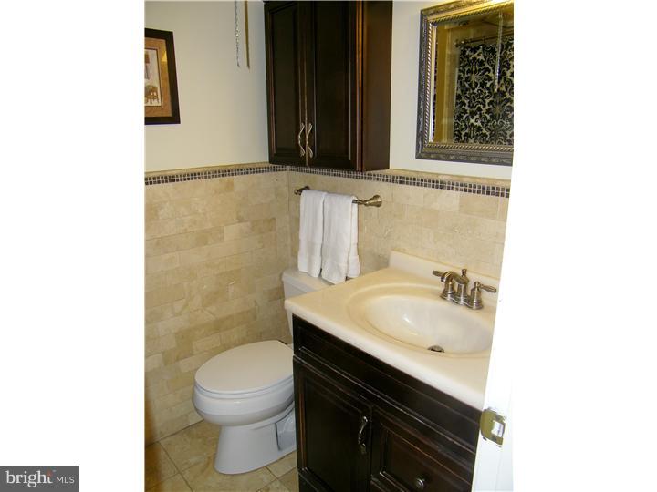 12110 Medford Road Philadelphia, PA 19154 - Photo 16 of 21 Bathroom