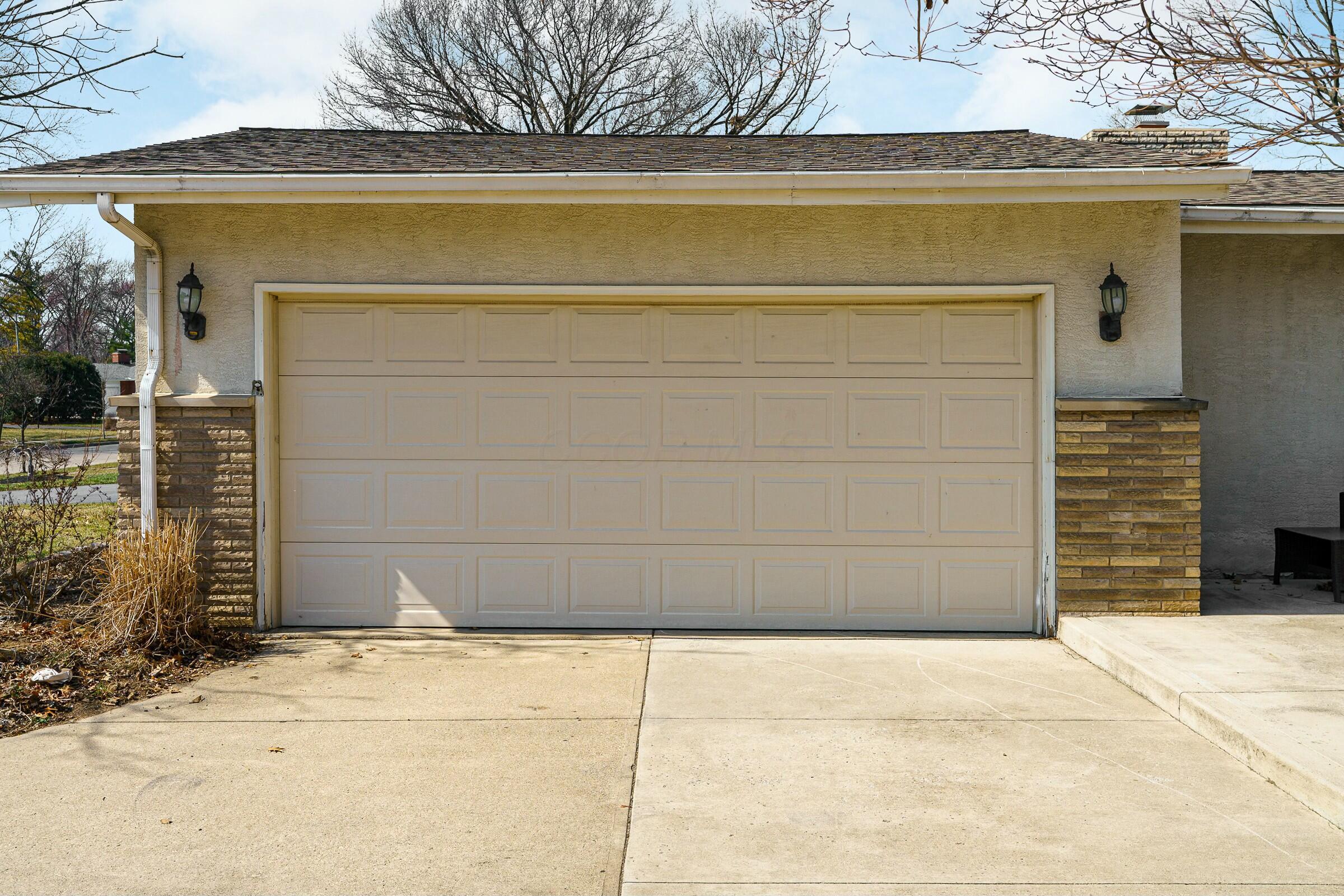 1720 Birchcrest Road Columbus, OH 43221 - Photo 30 of 36 2 Car attached garage