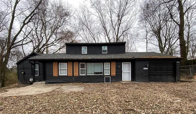 $190,000 | 913 South Hocker Avenue, Independence, MO 64050