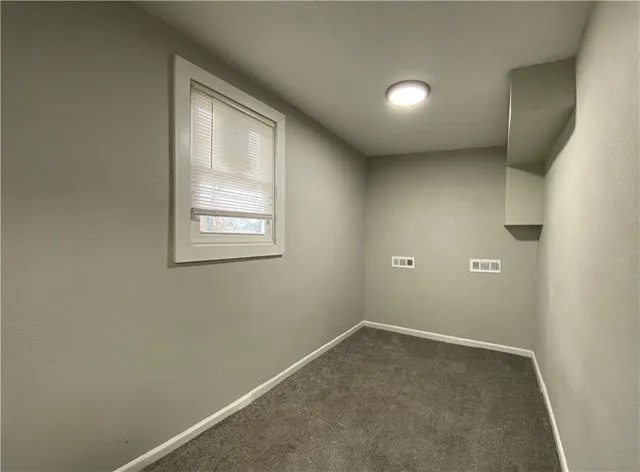 $190,000 | 913 South Hocker Avenue, Independence, MO 64050