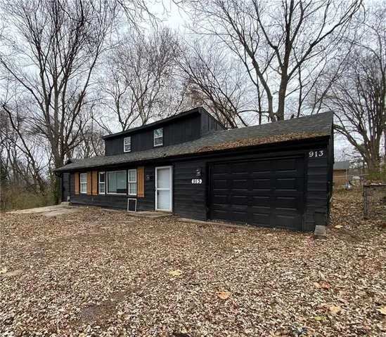 $190,000 | 913 South Hocker Avenue, Independence, MO 64050