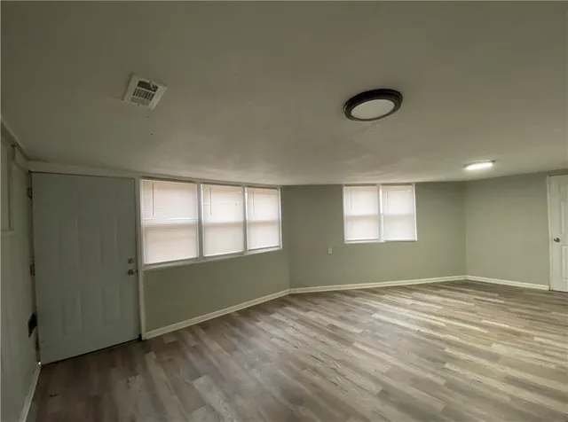 $190,000 | 913 South Hocker Avenue, Independence, MO 64050