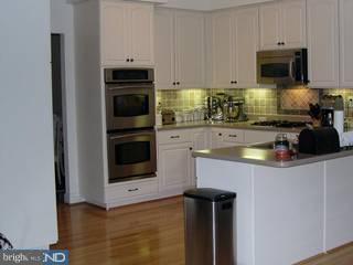 7 Landon Way Exton, PA 19341 - Photo 4 of 5 Gallery Image 4