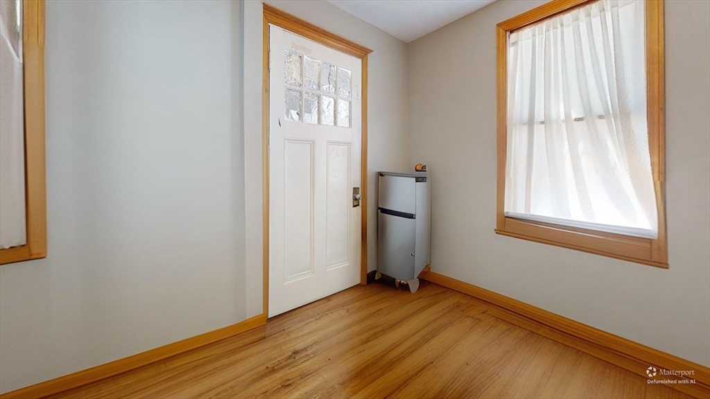 12 Lyman Street, Unit 1 Waltham, MA 02452 - Photo 8 of 11