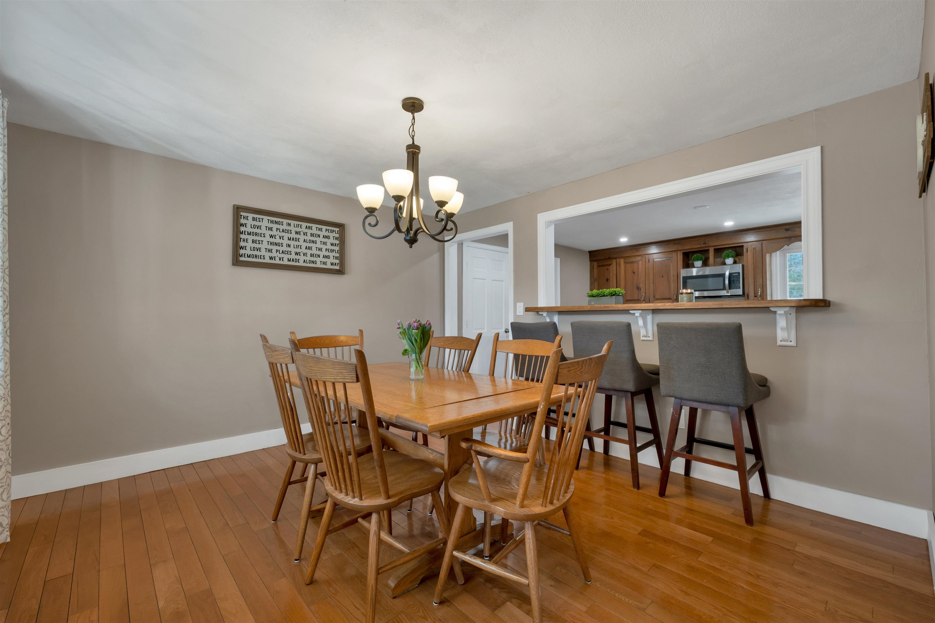 27 Cole Street Salem, NH 03079 - Photo 6 of 29