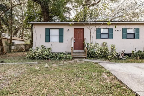 $1,425 | 5228 Cherry Avenue, Unit B, Seffner, FL 33584