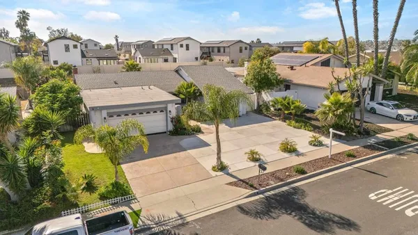 $915,000 | 736 Granada Drive, Vista, CA 92083