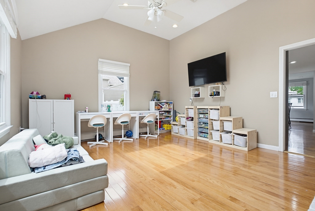 102 Purchase Street Milford, MA 01757 - Photo 8 of 37