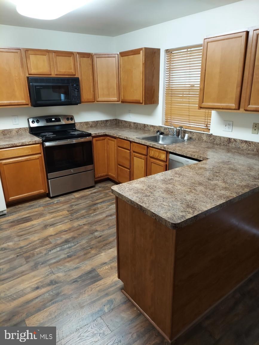 8424 Snowden Oaks Place Laurel, MD 20708 - Photo 3 of 9 Gallery Image 3
