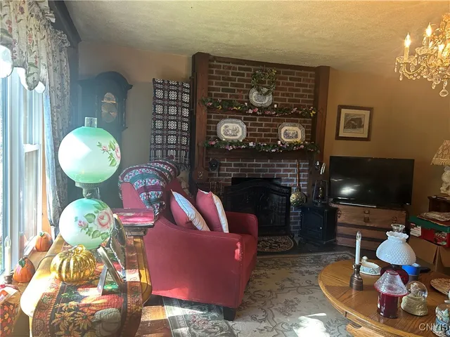 $180,000 | 9121 Paris Hill Road, Paris, NY 13456