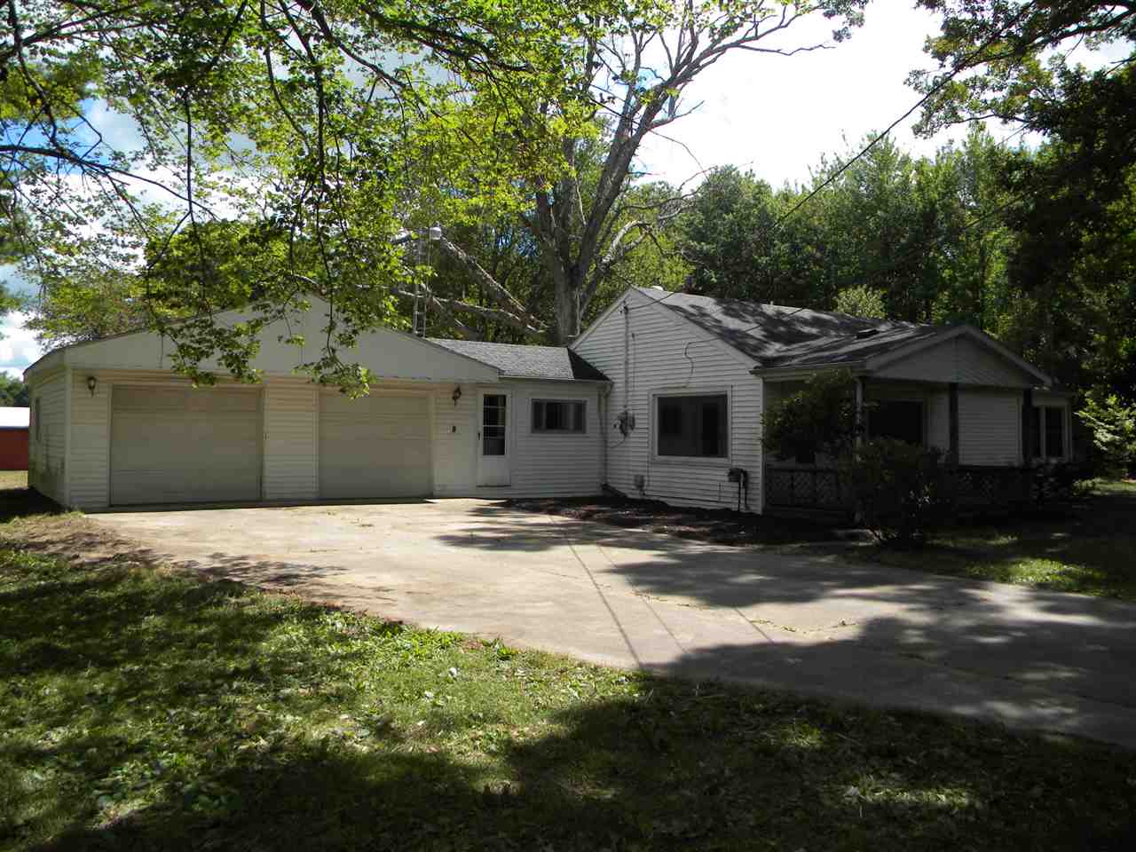 11575 Elms Road Birch Run, MI 48415 - Photo 4 of 23