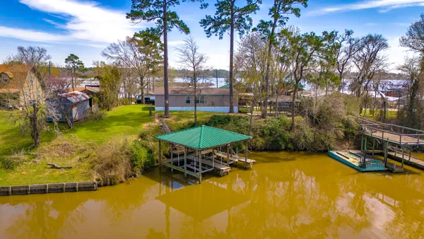 $259,900 | 1281 Creeklake Drive, Onalaska, TX 77360