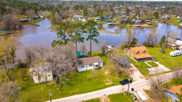 $259,900 | 1281 Creeklake Drive, Onalaska, TX 77360