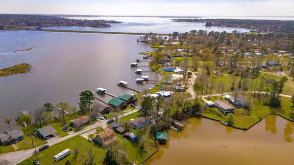 $259,900 | 1281 Creeklake Drive, Onalaska, TX 77360