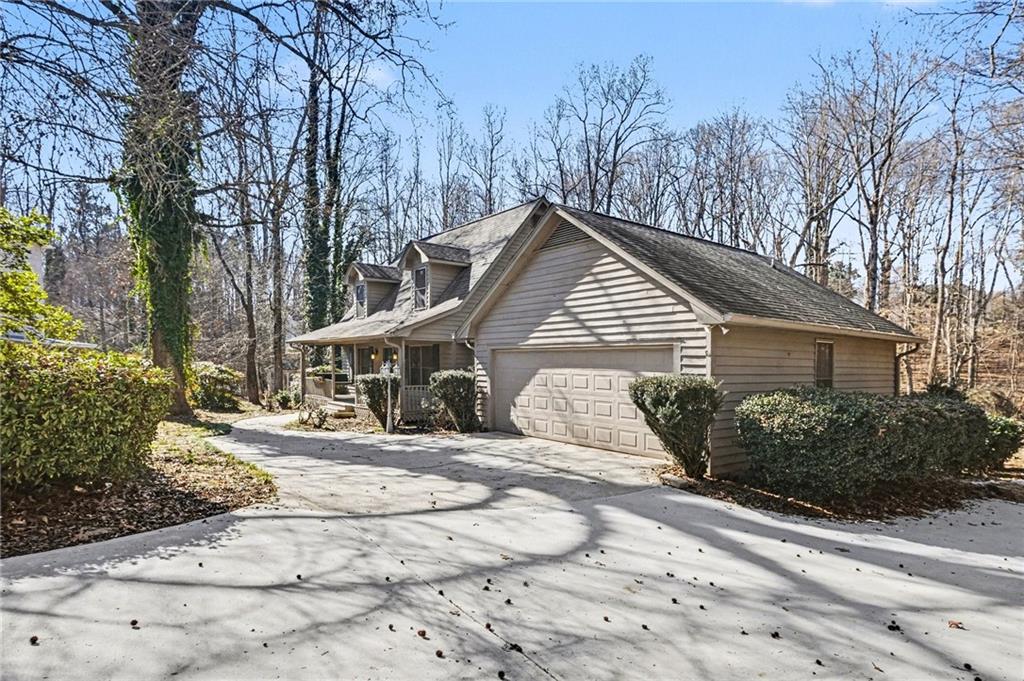 2978 Cascade Circle Gainesville, GA 30504 - Photo 2 of 24