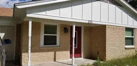$1,700 | 205 Farley Street, Waxahachie, TX 75165